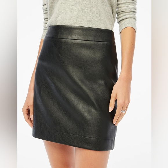 J. Crew Faux Leather A-Line Mini-Skirt NWT Sz 10 - Picture 1 of 6